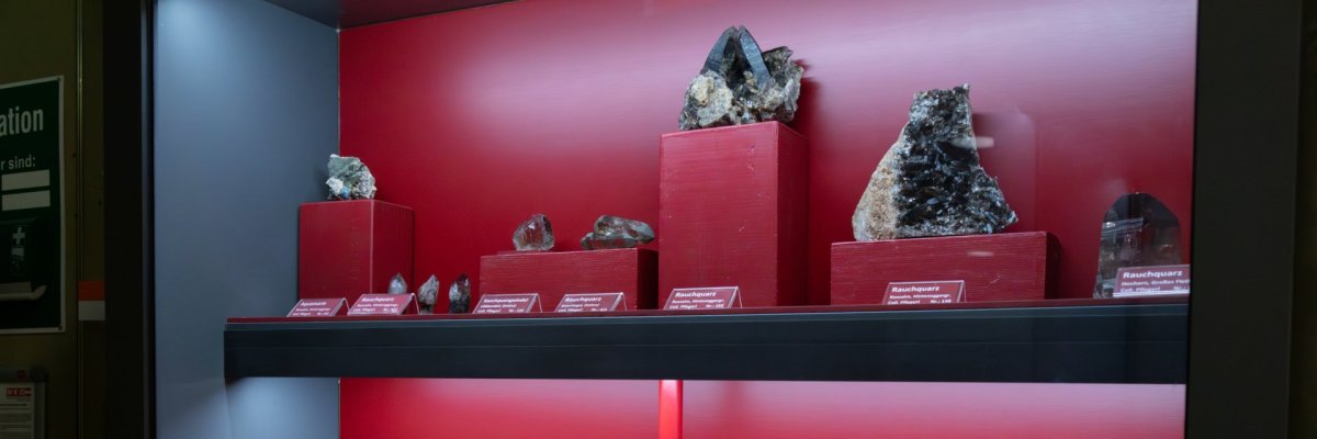 Bergkristall-Ausstellung in der Kletterhalle